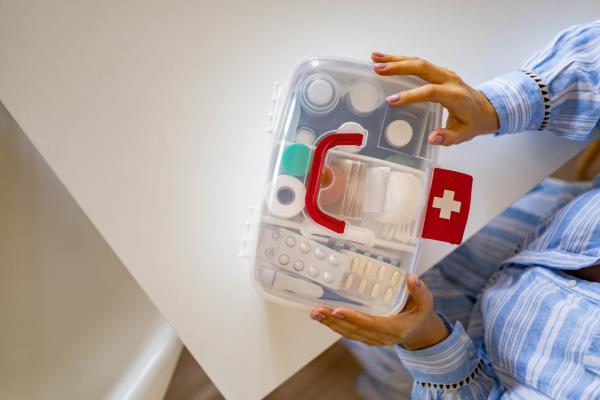 Using workplace first aid kit